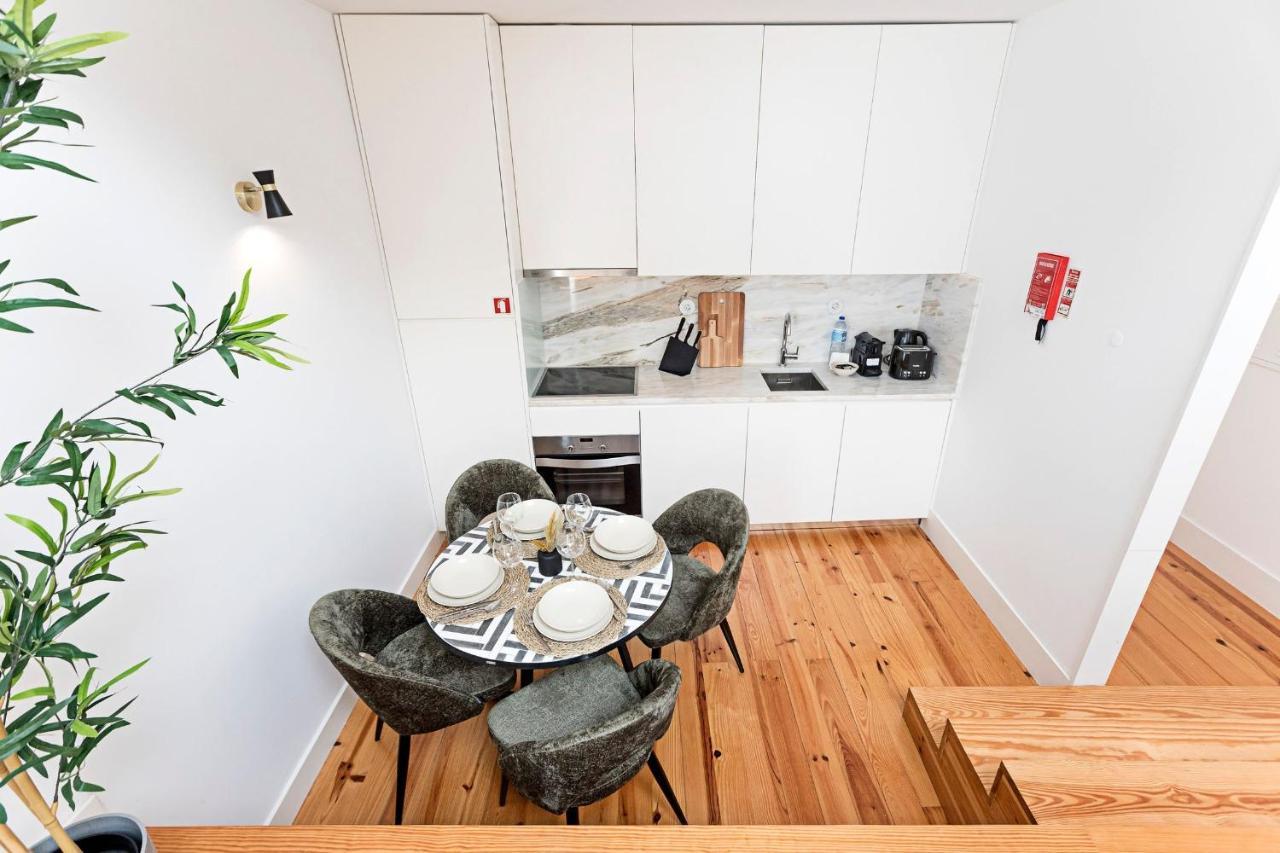 D. Joao IV Apartments By Lovelystay Porto Exterior foto